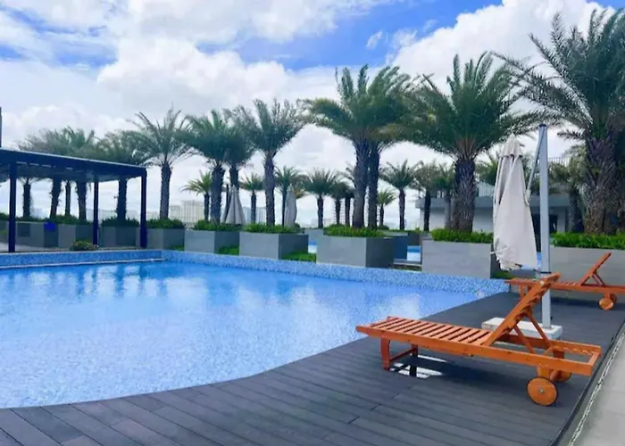 The Hotel Has 2 Bedrooms, 2 Bathrooms, 1 Kitchen, 1 Living Room, 1 Laundry Room, 1 Balcony, 1 Swimming Pool - District 7