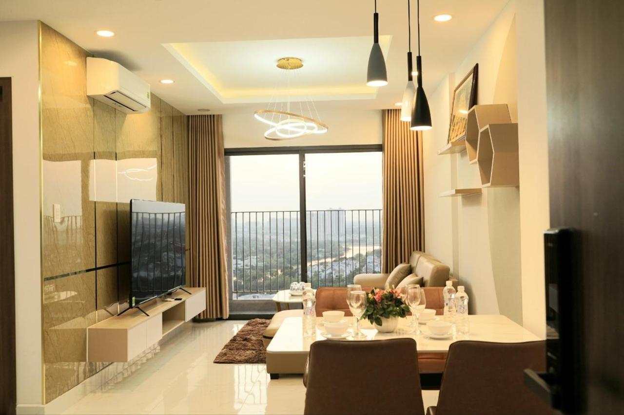 The Has 2 Bedrooms, 2 Bathrooms, 1 Kitchen, 1 Living Room, 1 Laundry Room, 1 Balcony, 1 Swimming Pool - District 7 Apartment
