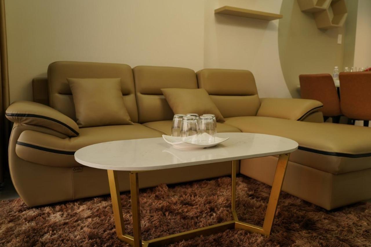 The Has 2 Bedrooms, 2 Bathrooms, 1 Kitchen, 1 Living Room, 1 Laundry Room, 1 Balcony, 1 Swimming Pool - District 7 Ho Chi Minh City